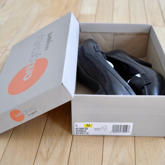 Easy Spirit Espernille Black Leather Heels 5M - Picture 6 of 7